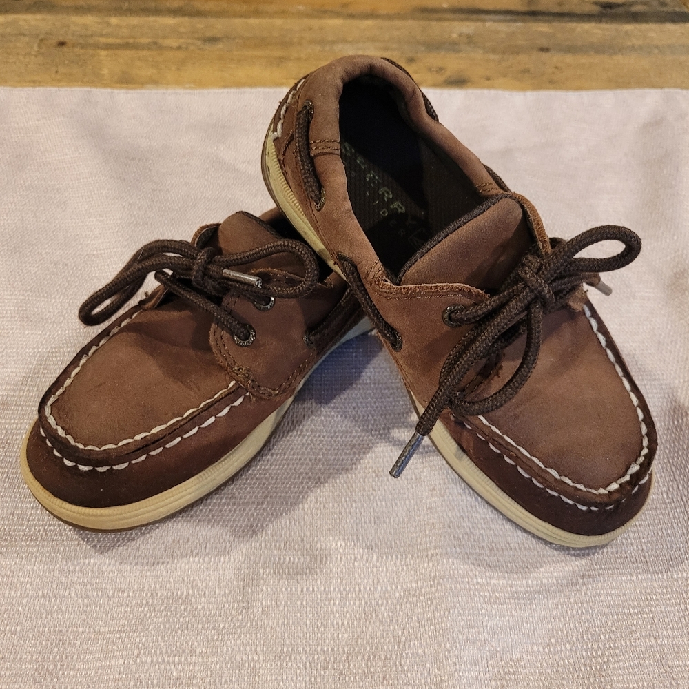 SPERRY LANYARD BOAT SHOE - KIDS' SIZE 11